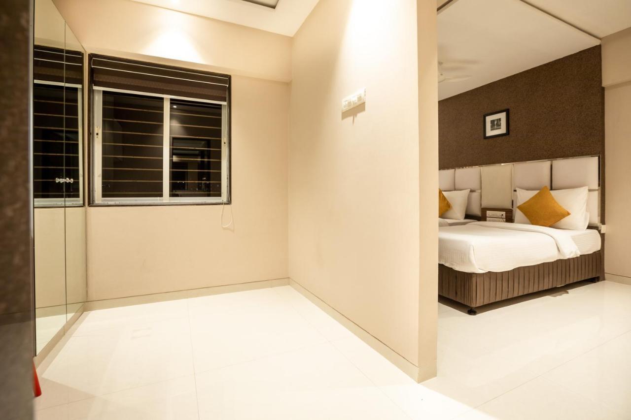 Hotel Pacific Residency - Andheri Mumbai Dış mekan fotoğraf